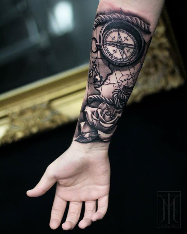 Fekete és szürke alkar tetoválás