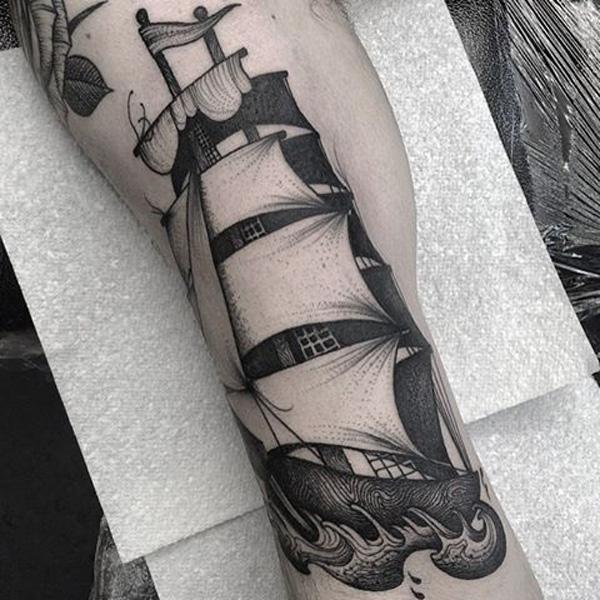 Csónak tetoválása43