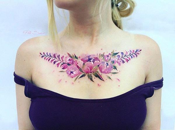 2 Virágos kompozíció wisteria és bazsarózsa mellkas tetoválással