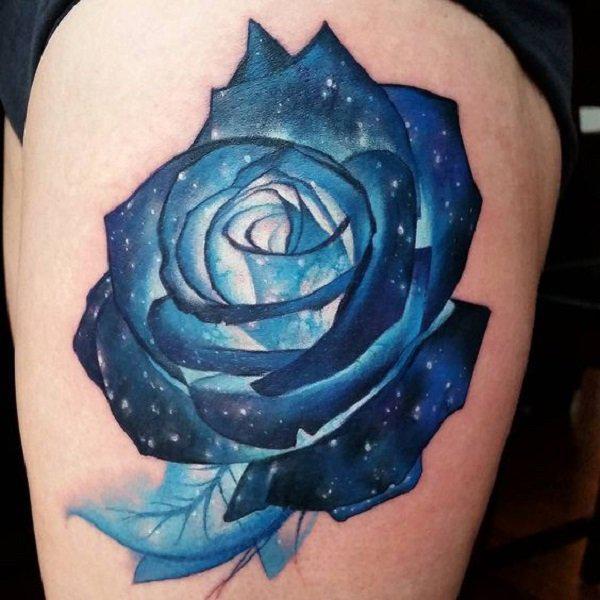 קעקוע ורד גלקטי כחול