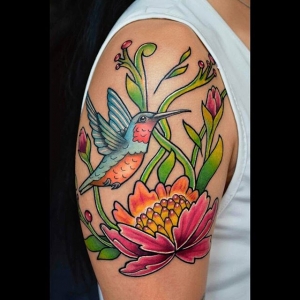 145 Hummingbird Tattoo Designs du ikke vil se (for godt!)
