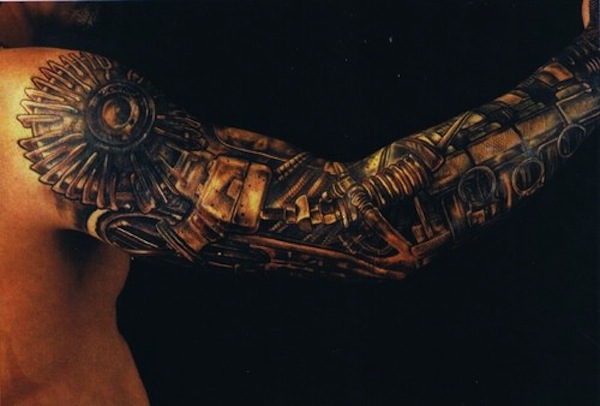 148 Biomechanikai tetoválás geekeknek
