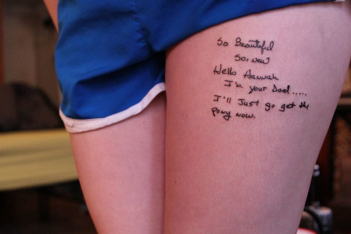 Dette er et dikt en far skrev for datteren sin sommeren hun ble født. Da han døde i fjor sommer, lot hun tatovere det samme diktet.