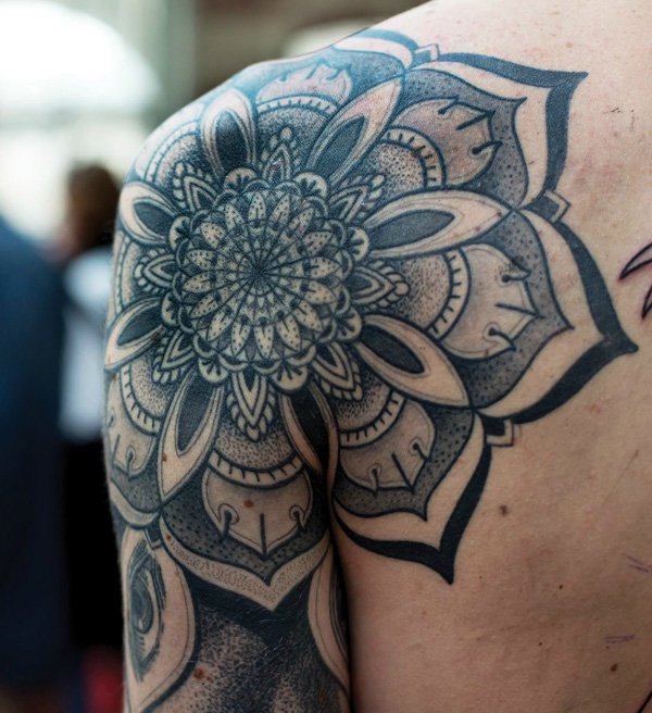165 Skulder tatoveringer å dø for