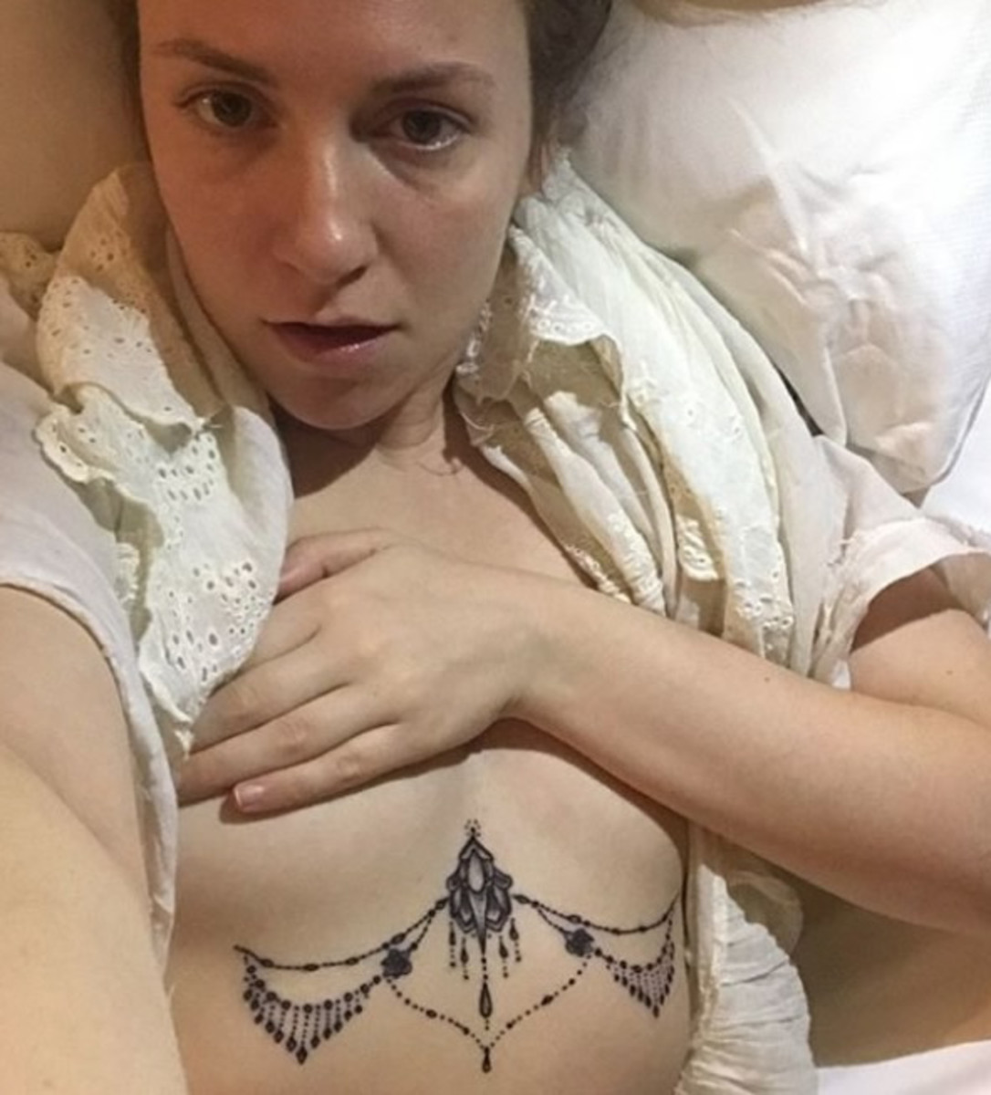 lena-dunham-underboob-tattoo