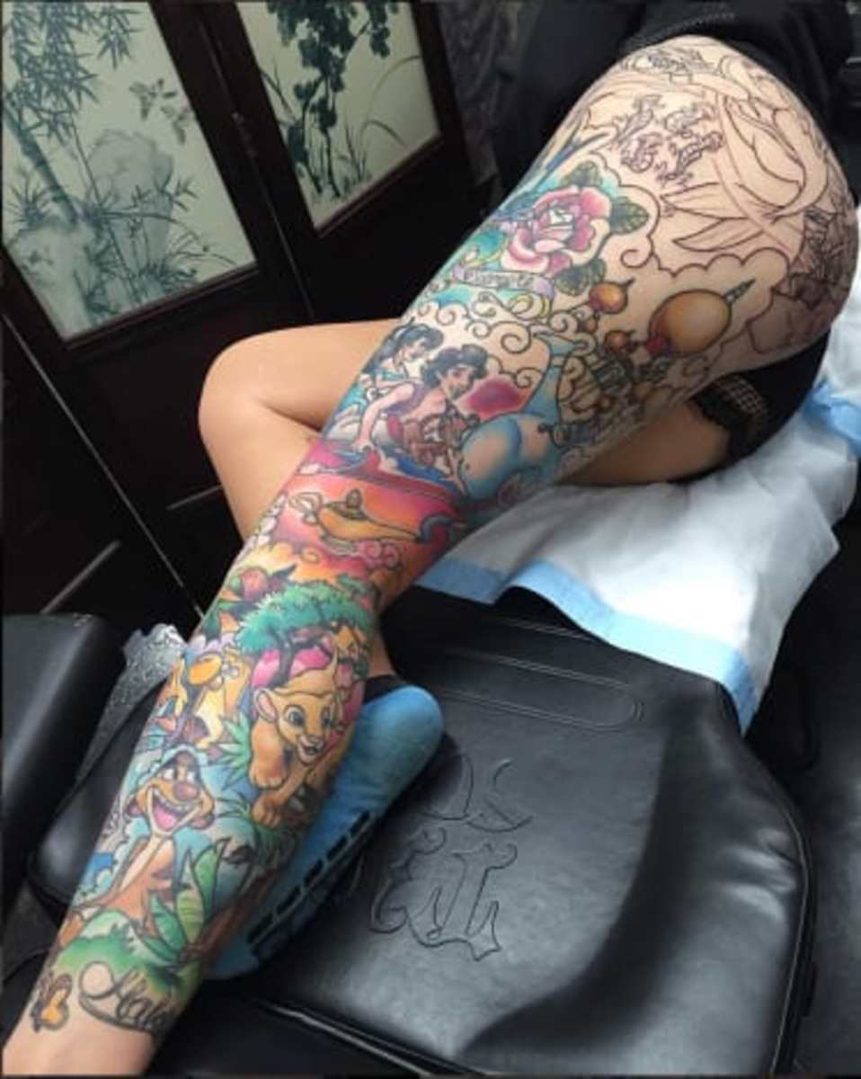 aranyos-láb-tetoválás-carlybaggins