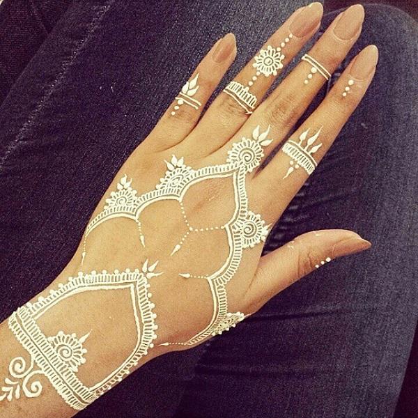 Fehér Henna Design-3