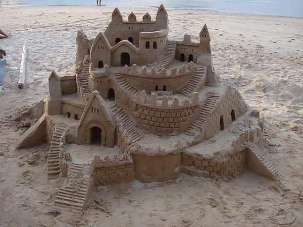 Slott-sand-slott