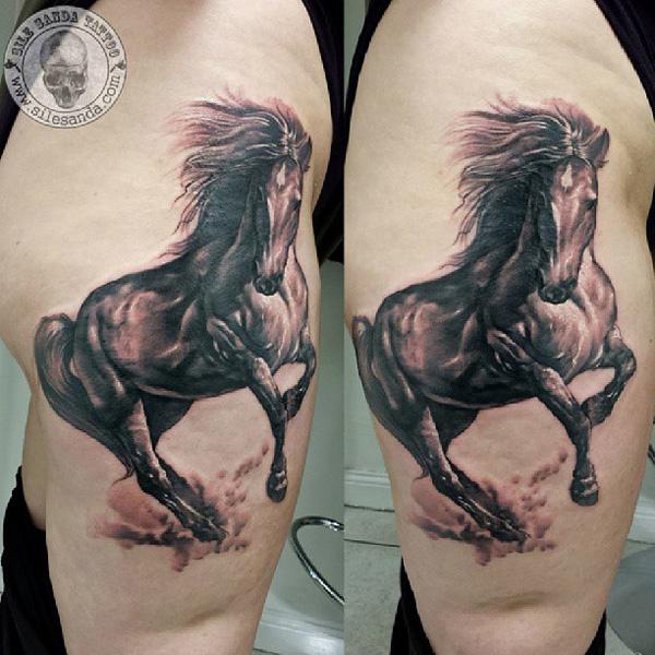 comb ló tetoválás