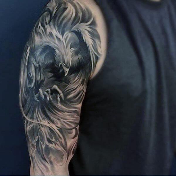Fekete -fehér fél ujjú tetoválás főnix férfiaknak