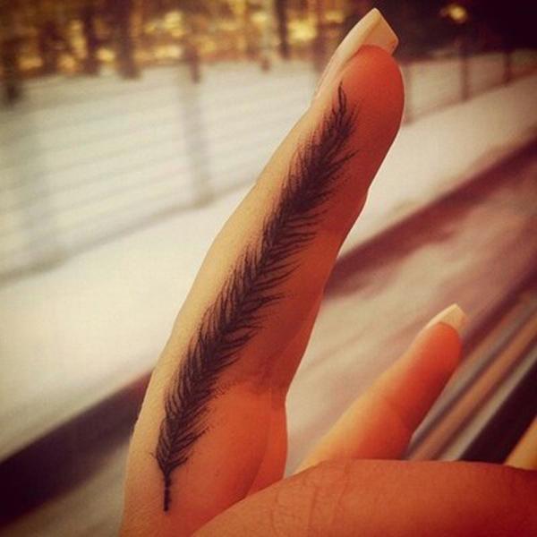 Kis toll ujj tetoválás
