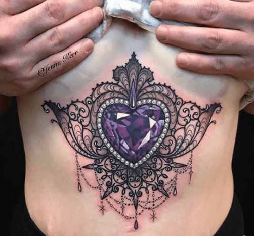 under boob tatovering, brystetatovering, tatovering, tatovør, tatoveringsdesign, tatoveringsinspirasjon, tatoveringskunst, blekket, inkedmag