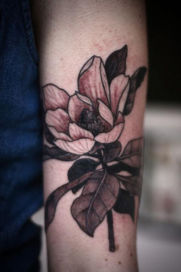 Magnolia tatovering av Alice Carrier