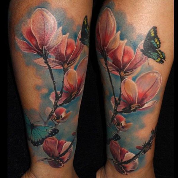 Magnolia Tattoo av Laura Juan