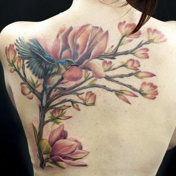 magnólia fa és madár tetoválás