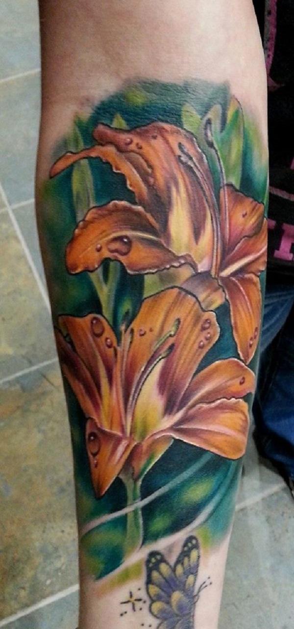Reális sárga liliom tetoválás, Rodney Eckenberger