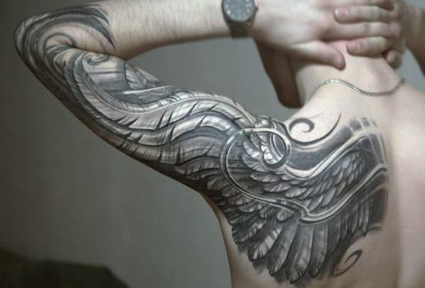 Angel wing arm tatovering