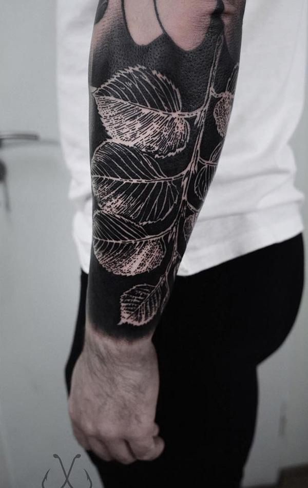 blader-tatovering-på-underarm