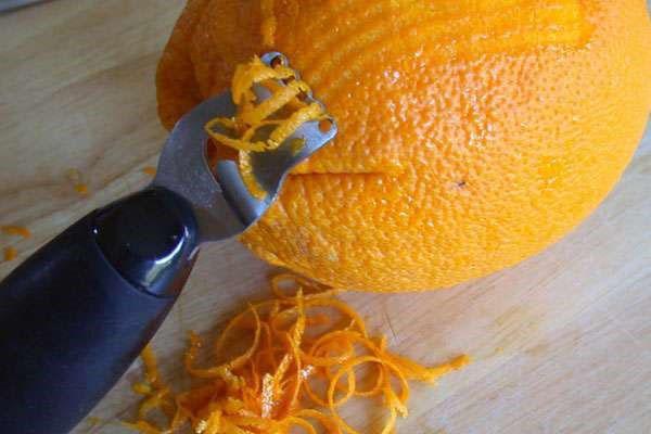 na kraju dodajte koricu naranče