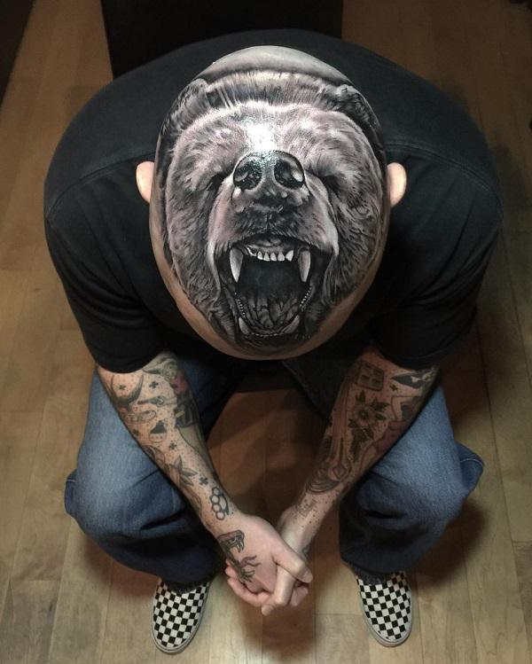 Medvefej tetoválás