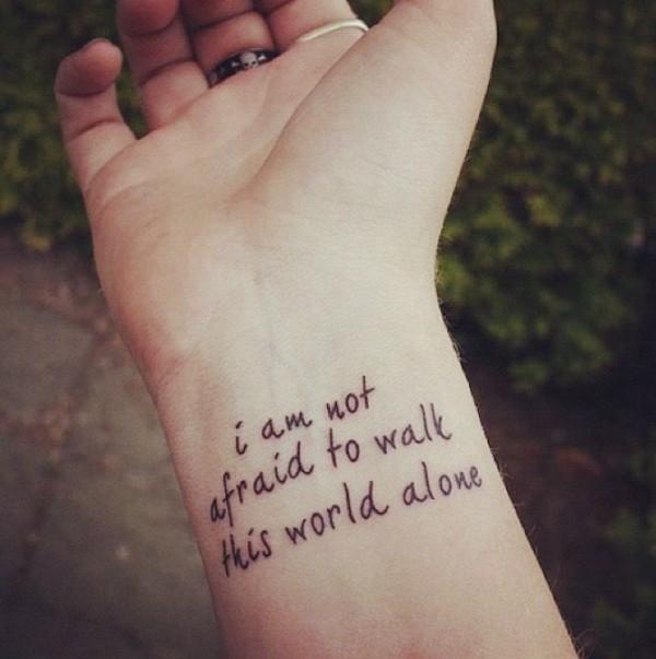 אני לא מפחד ללכת בעולם הזה לבד