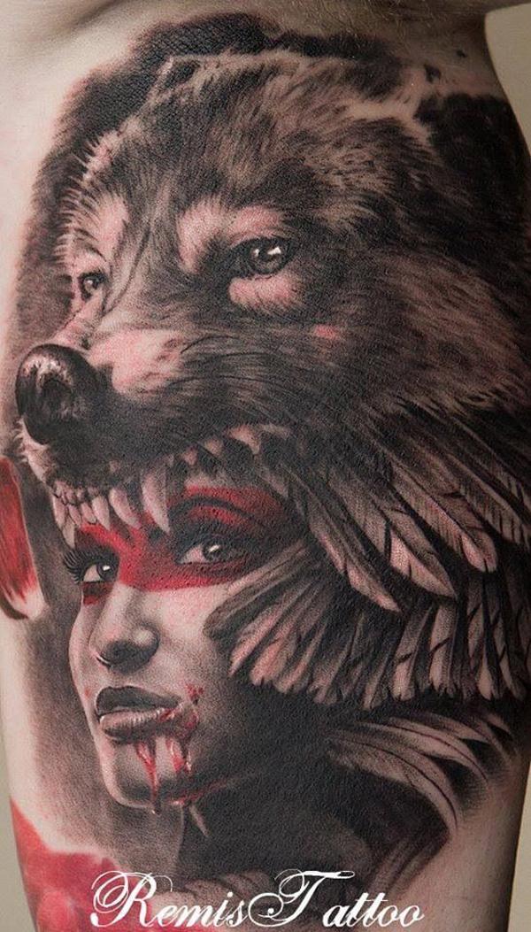 Farkas fejdísz tetováló lány