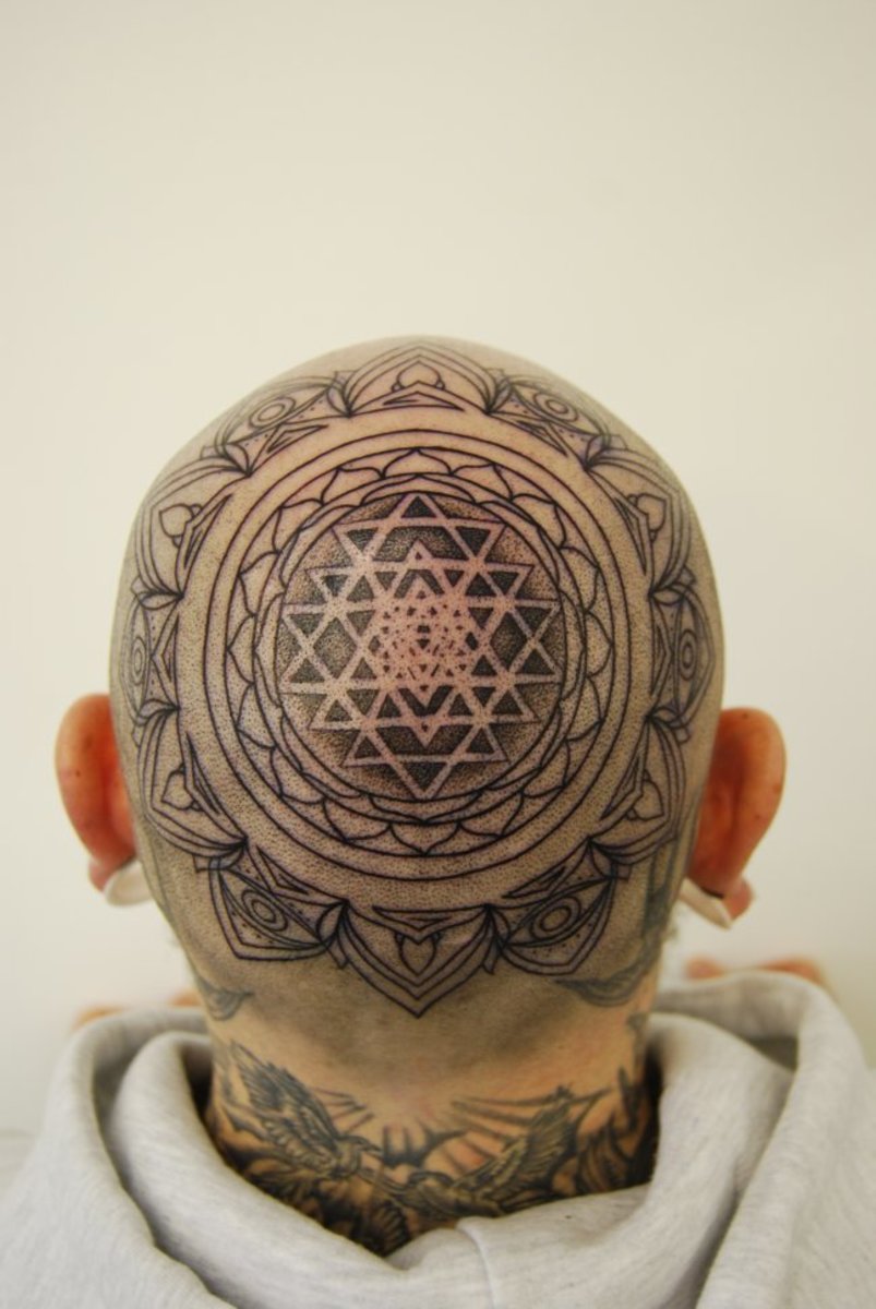 tatovering, tatovør, tatoveringsidé, tatoveringsinspirasjon, tatoveringsdesign, hode tatovering, blekket, inkedmag