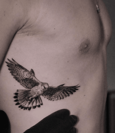 tetoválás, tetoválóművész, finom vonalú tetoválás, fekete-szürke tetoválás, tetoválásötlet, tetoválás-inspiráció, tetoválóművészet, tintával, inkedmag