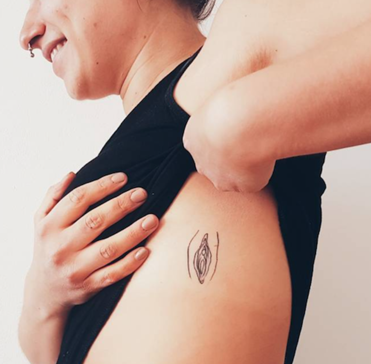 apró-feminista-tetoválás-hüvely