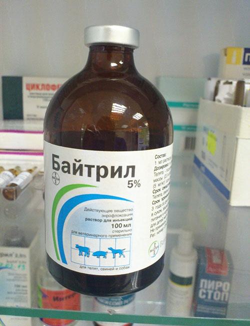 medicijn in een glazen fles