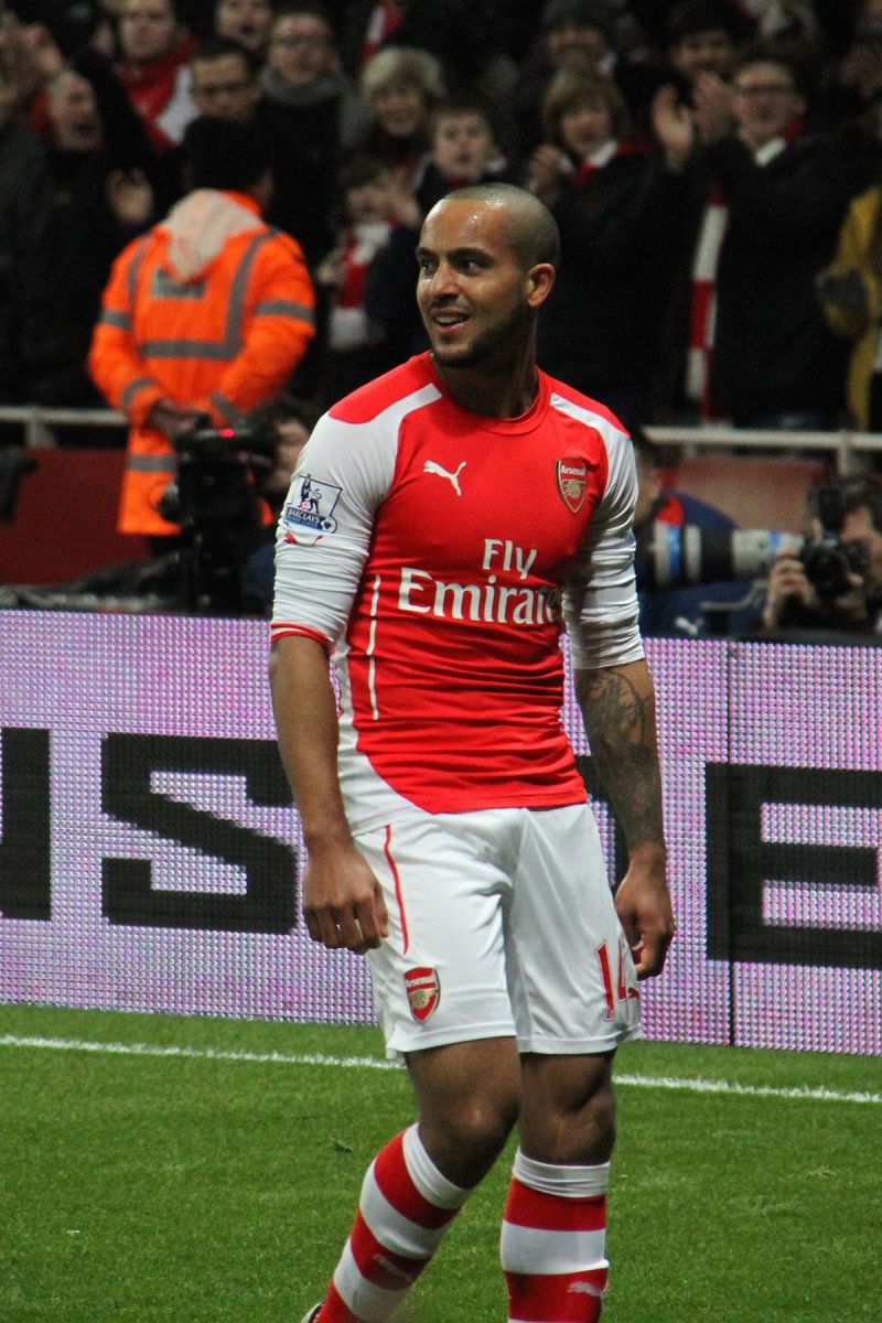 Theo_Walcott_happy_with_his_loal! _1_ (16501335572)