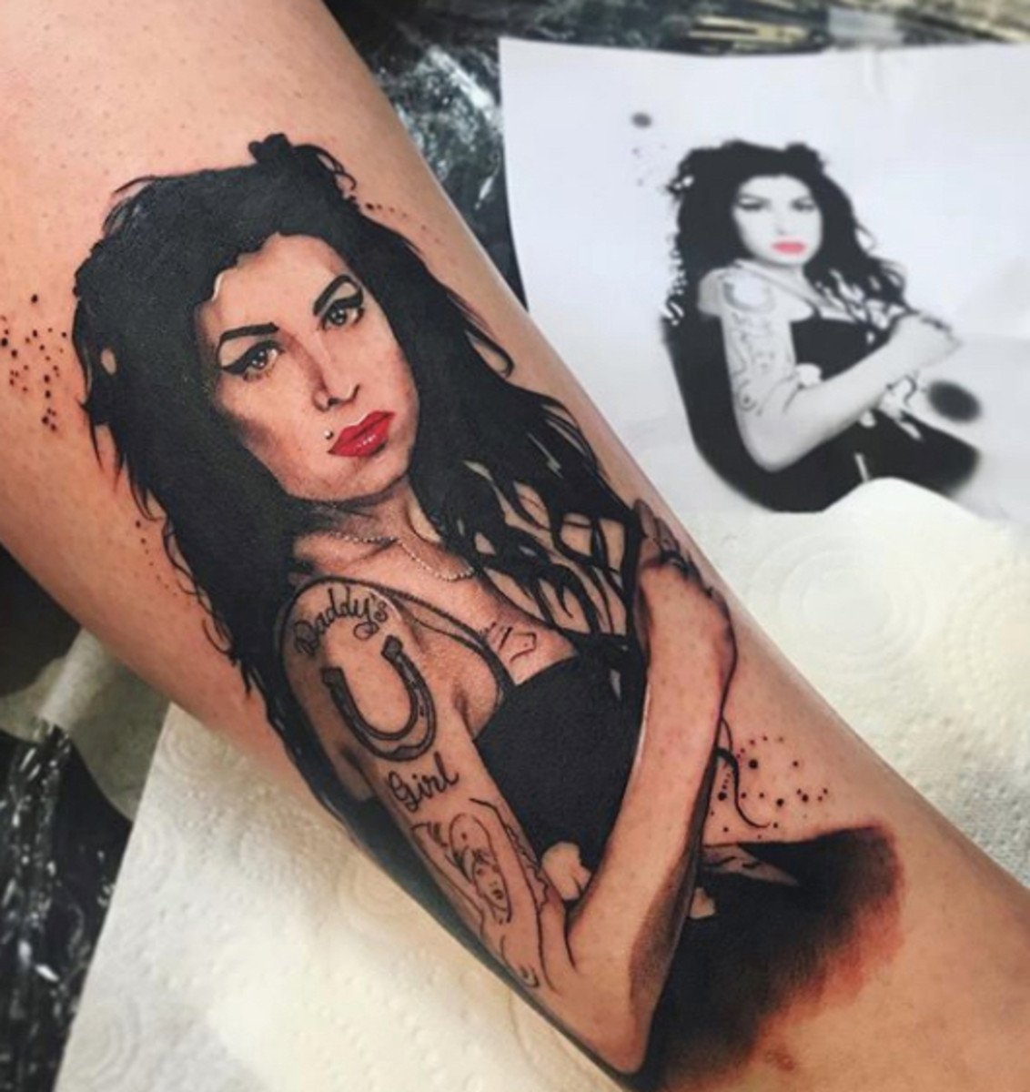 Amy-Winehouse-tetoválás-49
