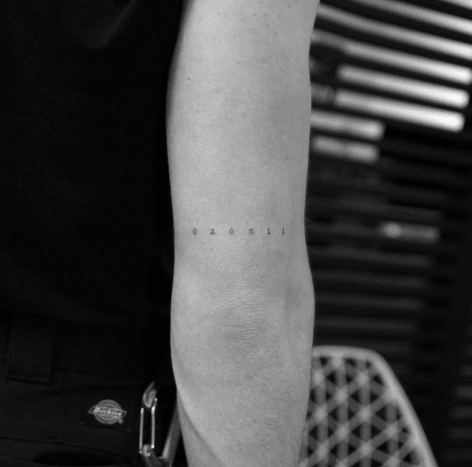 Brooklyn Beckham har fødselsårene til hvert av sine tre søsken tatovert på baksiden av armen.