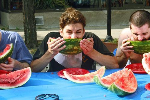 Als je te veel watermeloen drinkt, kun je in de problemen komen