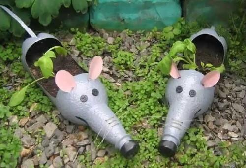 miševi na travnjaku