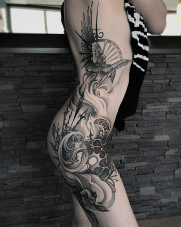 Tattoo @jackassicaEn annen stor overraskelse i helgen var Edmontons berømte Capital Tattoo -artister. Capital Tattoo er en premierebutikk i kongressbyen, med talentfulle tatoverere som Jessica Wright.