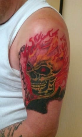 Egy másik tetoválás a gonosz Ghost Riderről.