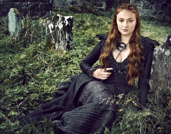 Sophie Turner egy 21 éves színésznő, aki legismertebb Sansa Stark szerepében az HBO Trónok harca című műsorában.