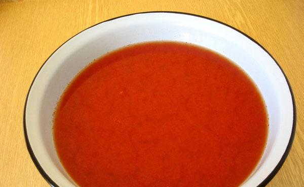 iscijediti sok od rajčice