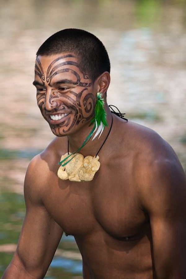 Útmutató a maori tetováláshoz. Hogyan szerezheti meg a magáét és miért kellene?