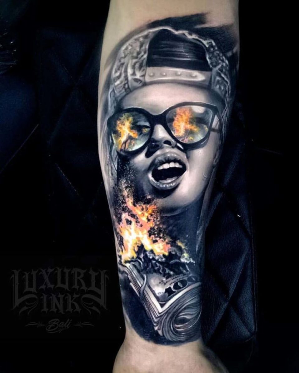 Égető-pénz-tetoválás-by-luxus-tinta-Bali-728x910