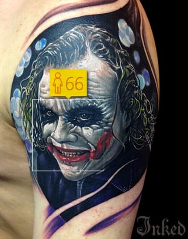 Kívánjuk, hogy Heath Ledger (Randy Engelhard itt tetoválta Jokerként) el tudja érni ezt az érett öregséget.