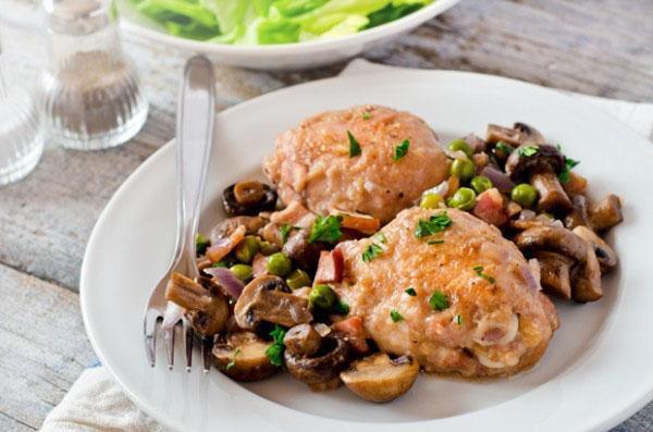 kip met champignons in een romige saus