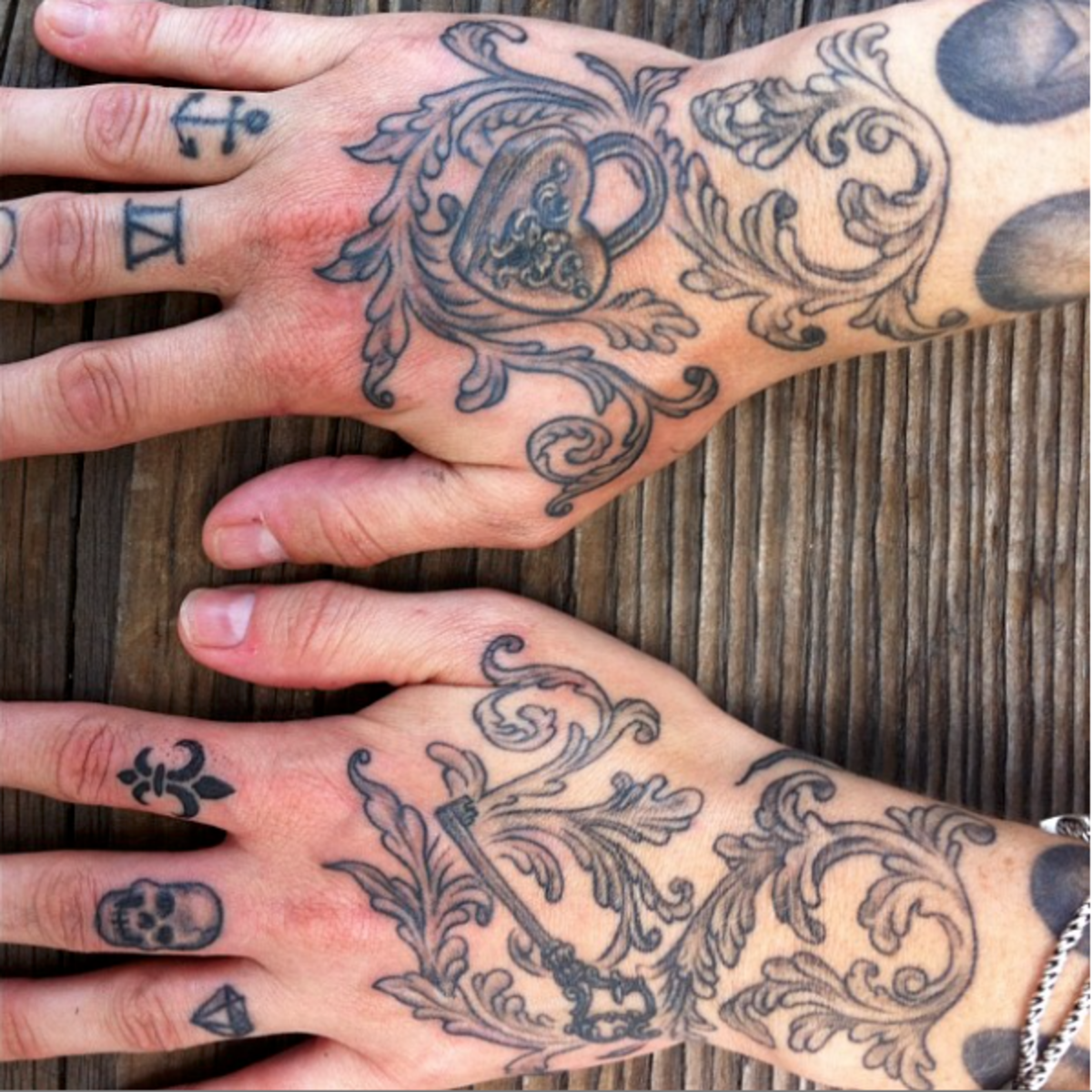Josh Lord tetoválása