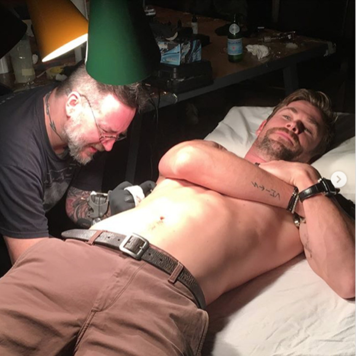 Josh Lord tetoválja Chris Evans -t