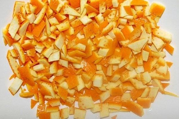 izrezati koru naranče