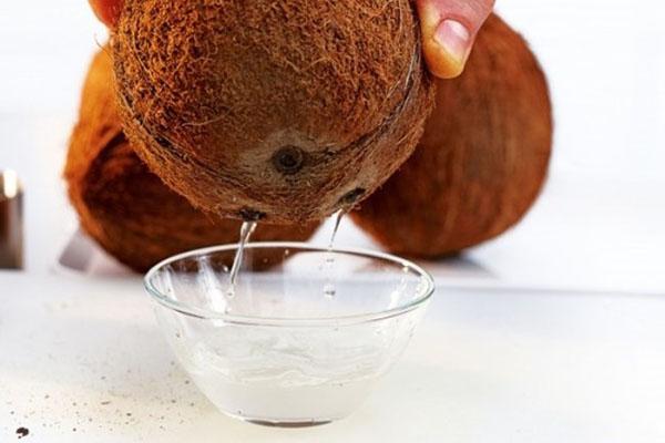 giet het kokossap af
