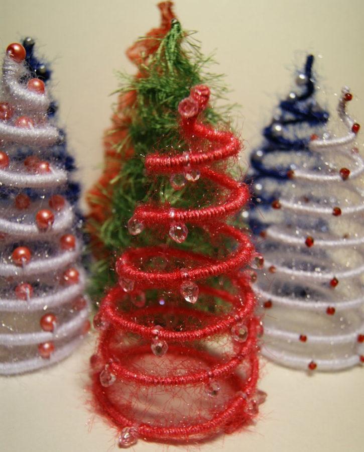 prachtige miniatuur kerstbomen met je eigen handen