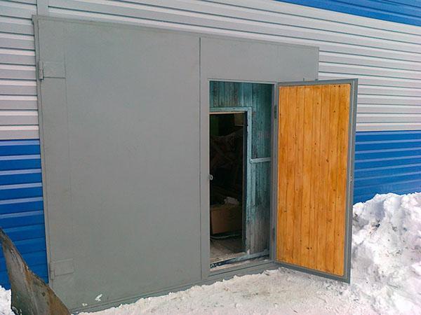 izolacija ljuljačkih garažnih vrata