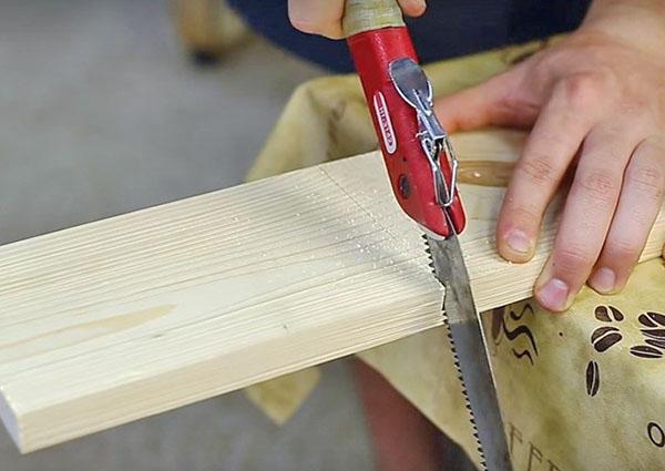 snijdelen voor een houten plank